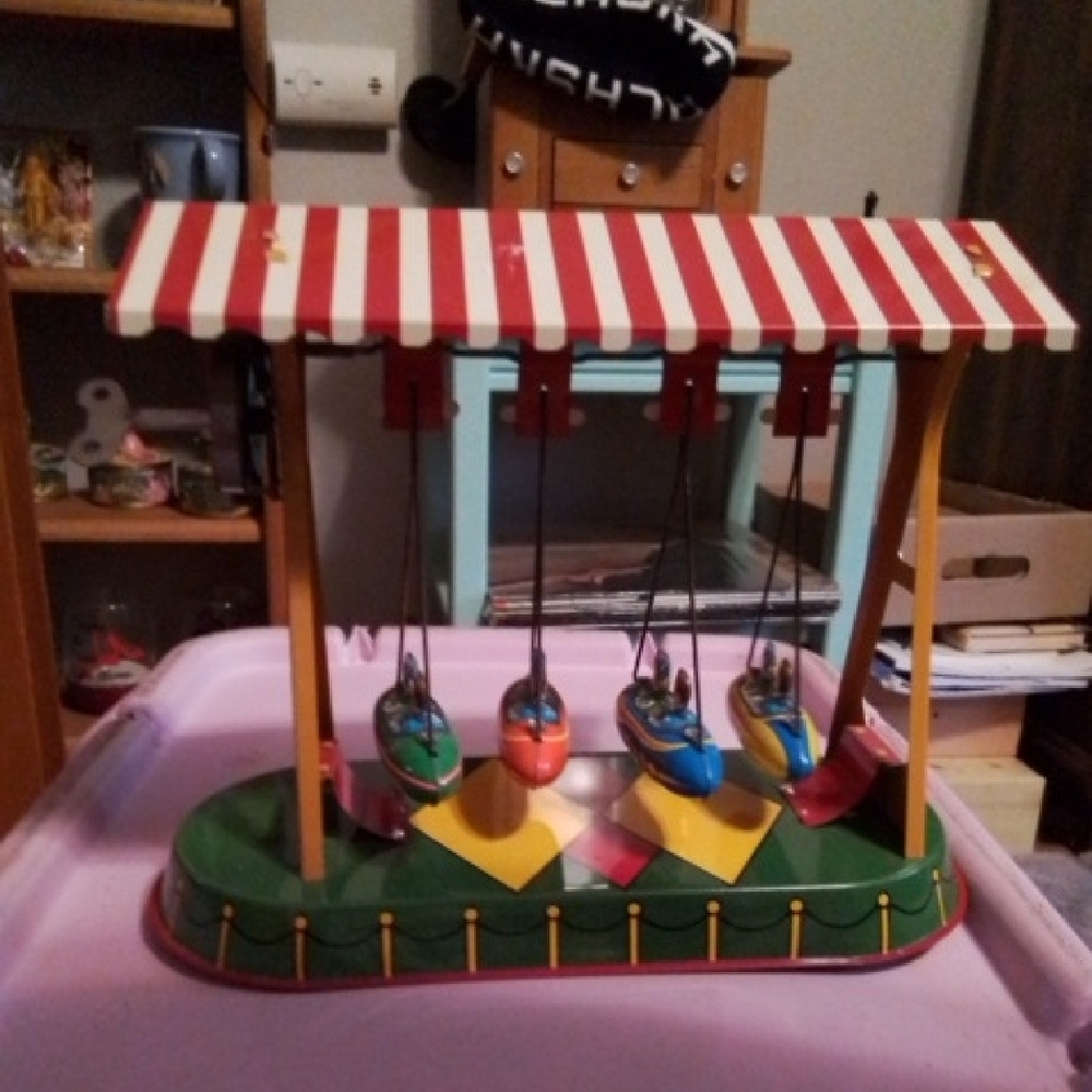 Colorful Carousel Toy - Picture 3 of 4